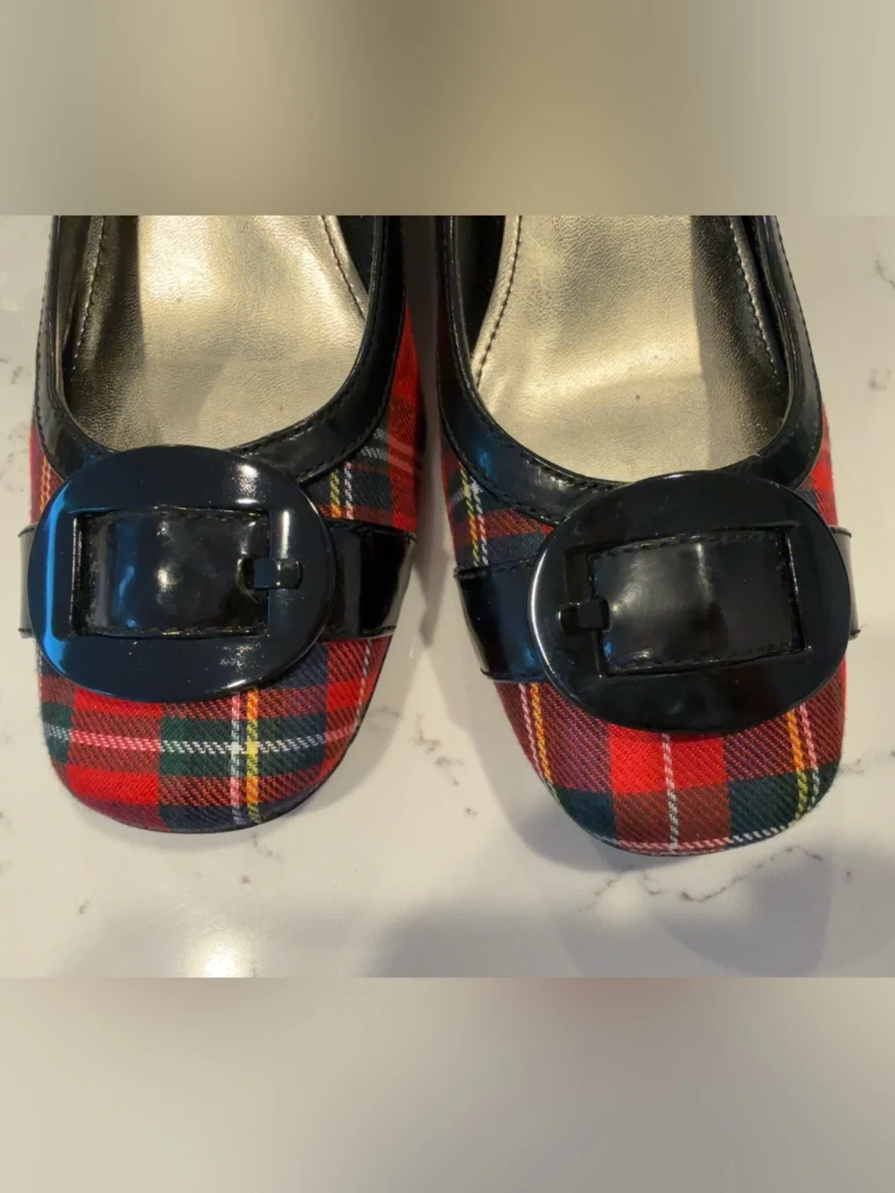 AK Anne Klein Red Tartan Plaid Block Heel Pumps Buckle Toe Size 9M